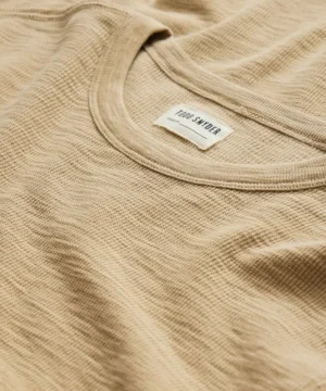 Outlet Todd Snyder Lightweight Mini Waffle Tee in Baja Dunes Brown