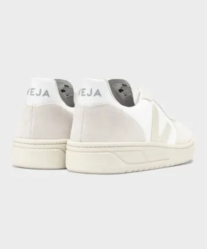 Shop Veja V-10 / Natural Pierre White